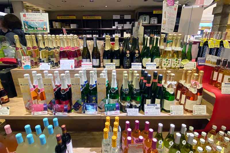甲府駅ワインショップ
